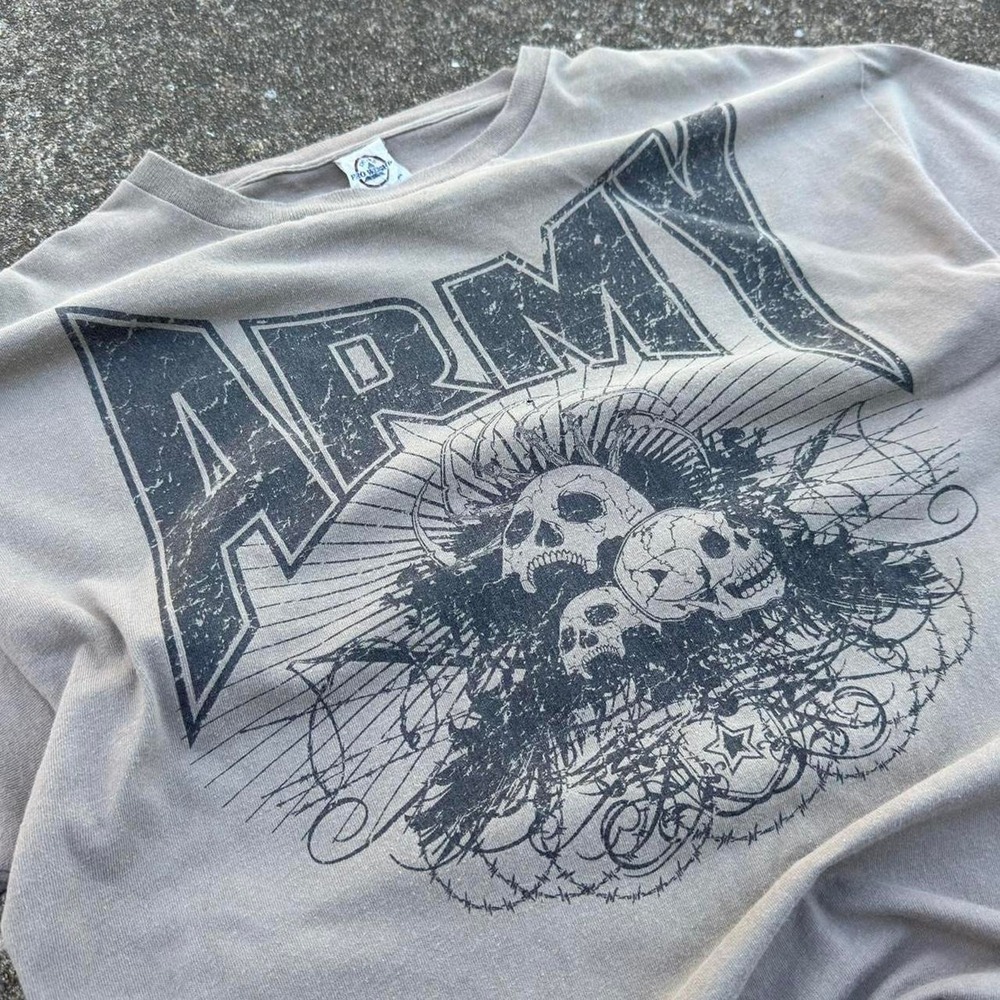 Vintage Y2K Delta Army Skull Graphic Tee Streetwear Grunge Tan Large g3b